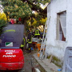 Esplosione a Fuorigrotta in Via Consalvo. Video, immagini ed interviste.