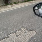 Dissesti stradali a Giugliano, ma davanti alla Nato la strada è asfaltata. La denuncia di un cittadino (VIDEO)