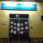 Disagi Circumvesuviana: CasaPound Campania inscena una protesta davvero particolare (FOTO)