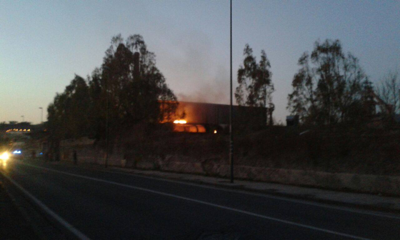 Brucia Bancarotta. Ancora fiamme a città della scienza