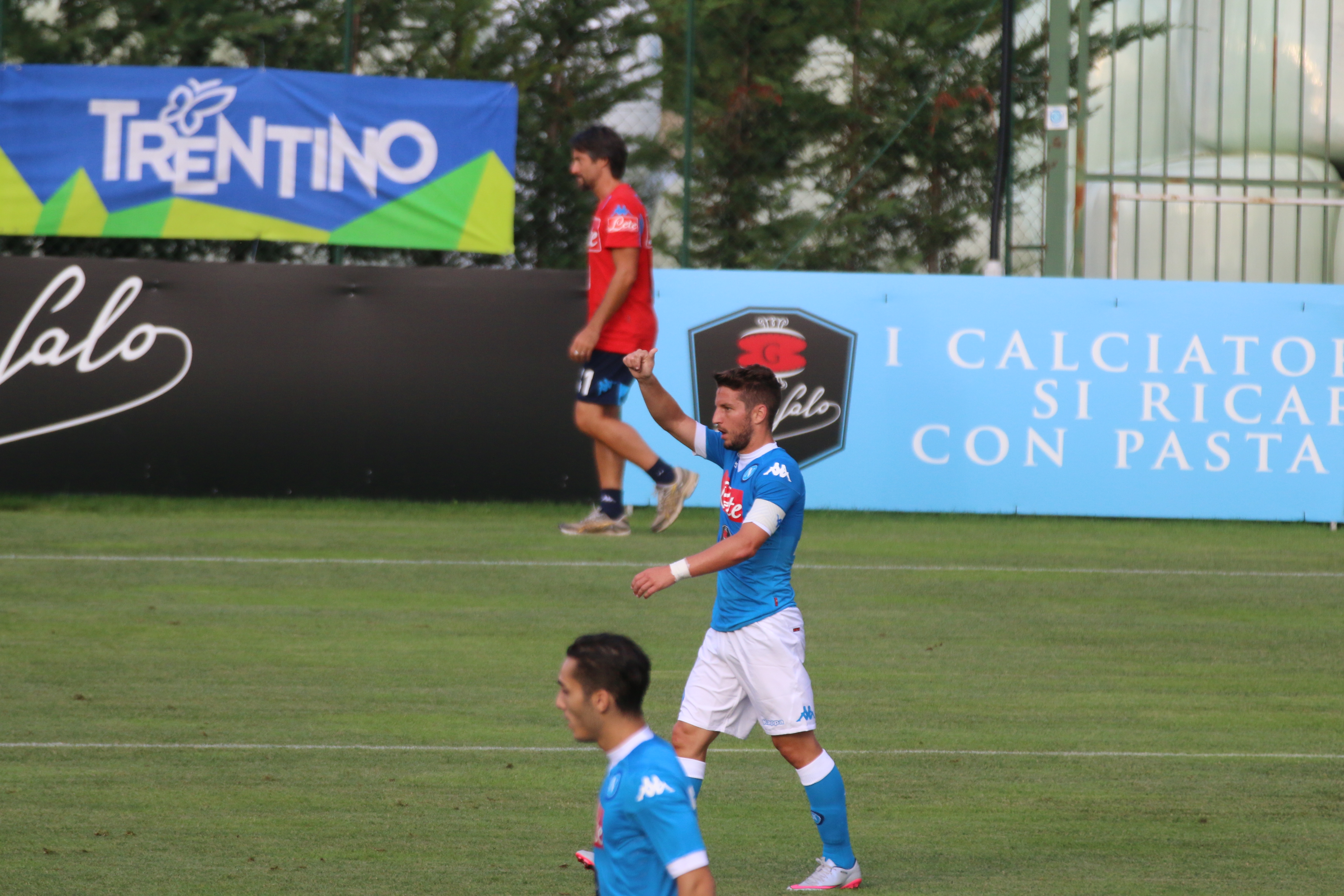 Mertens Napoli partita Dimaro Anaune