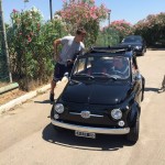 Il medico del Napoli regala Fiat 500 'old style' a Hamsik - Video e Foto