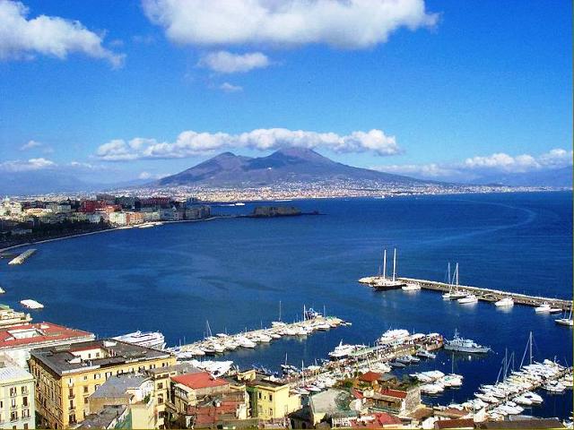 Mostra sull'oceano e il clima fa tappa a Napoli