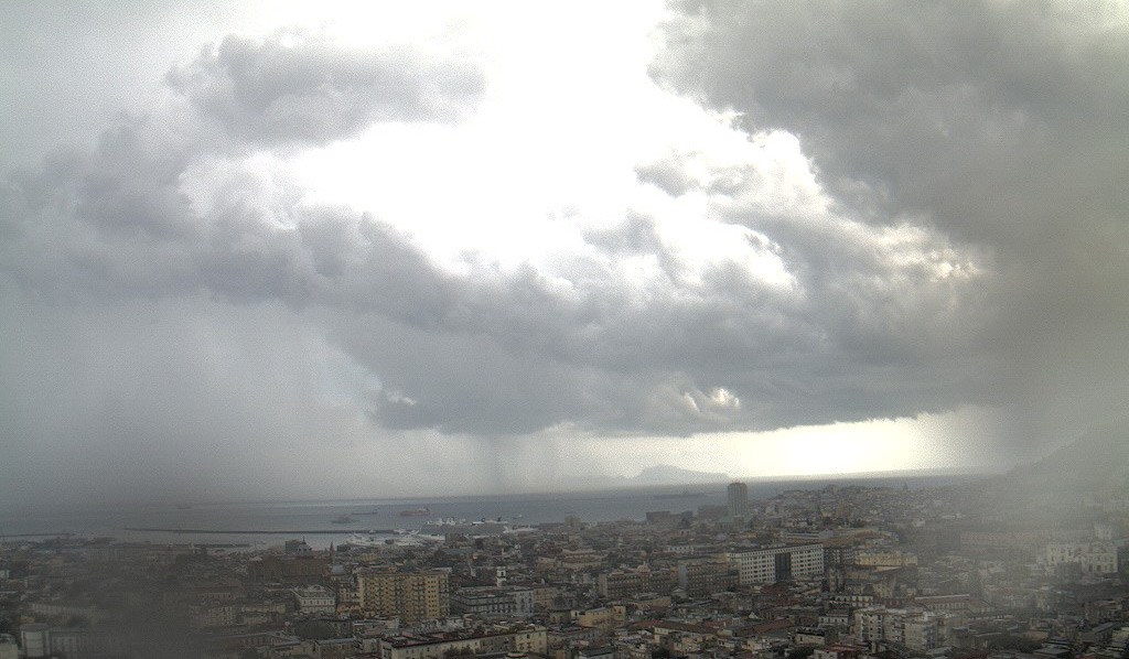 Maltempo in Campania: prorogato di altre 24 ore l’allerta meteo