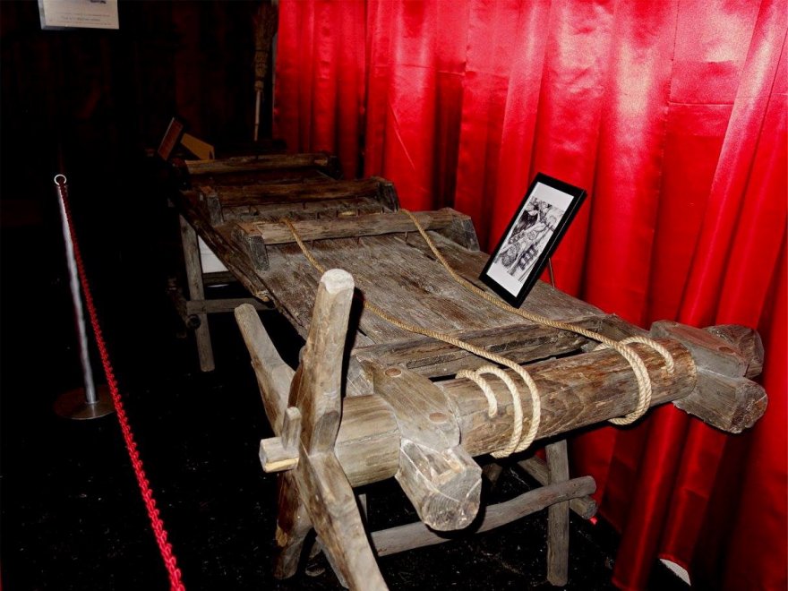 Il Museo delle torture apre a Napoli, nel centro storico della città