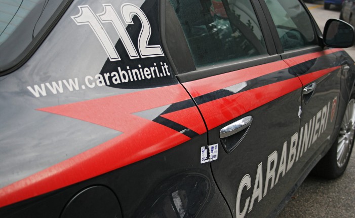 Fuorigrotta, incidente stradale per sfuggire ai carabinieri: 4 finiscono in ospedale