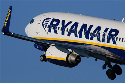 Ryanair, per l'estate 530 voli settimanali da e per Napoli