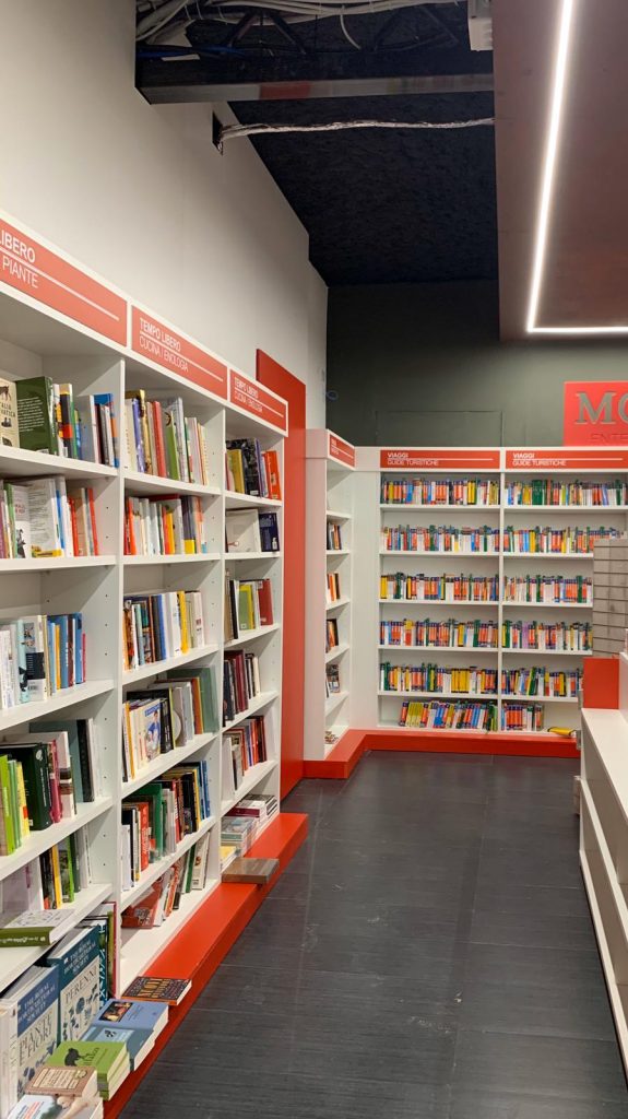 Un nuovo Mondadori Bookstore nel cuore del Vomero: la libreria cantiere