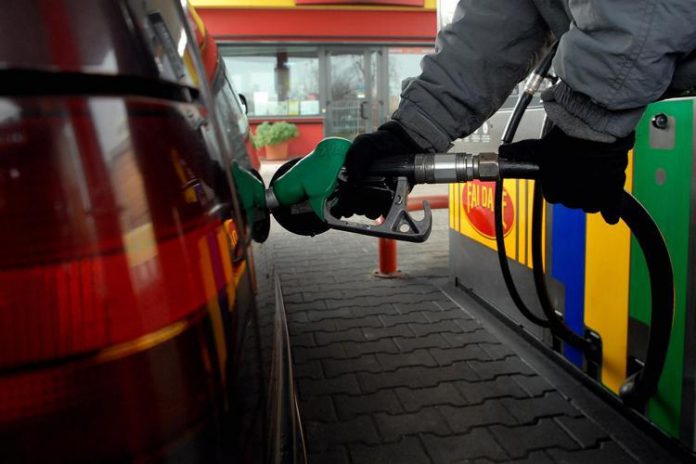Benzina e gasolio, proseguono rialzi per i prezzi