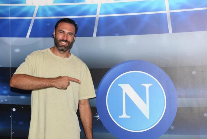 Calciomercato, adesso è ufficiale: Sirigu al Napoli