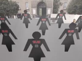 Violenza sulle donne, a Napoli una piazza di sagome nere