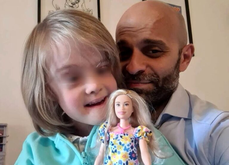 Barbie con sindrome di Down, Luca Trapanese: “Grazie, è un giorno speciale”