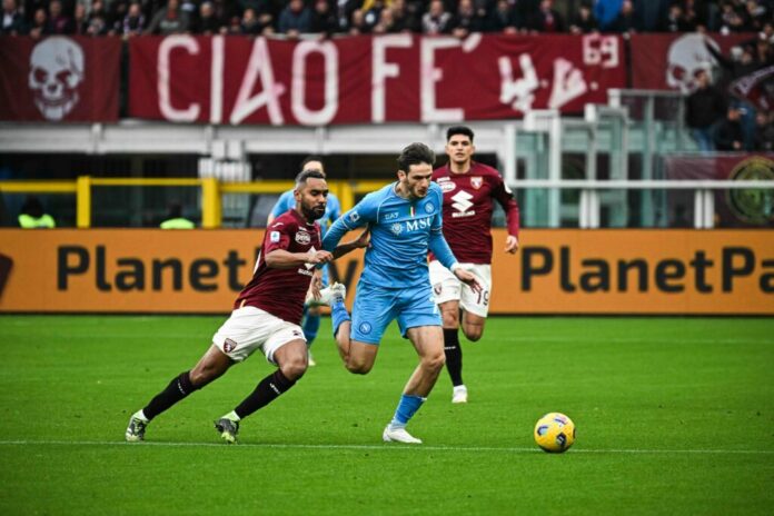 Torino-Napoli 3-0, azzurri sconfitti e contestati dai tifosi