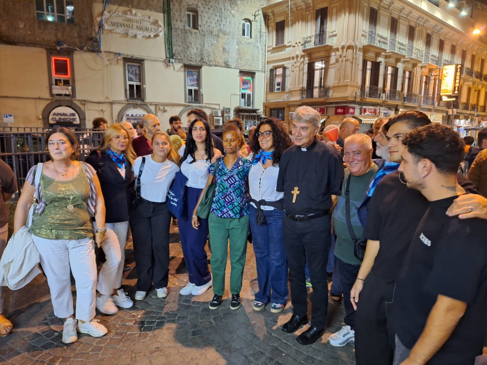 Forcella, fiaccolata per i cittadini bengalesi morti nell'esplosione