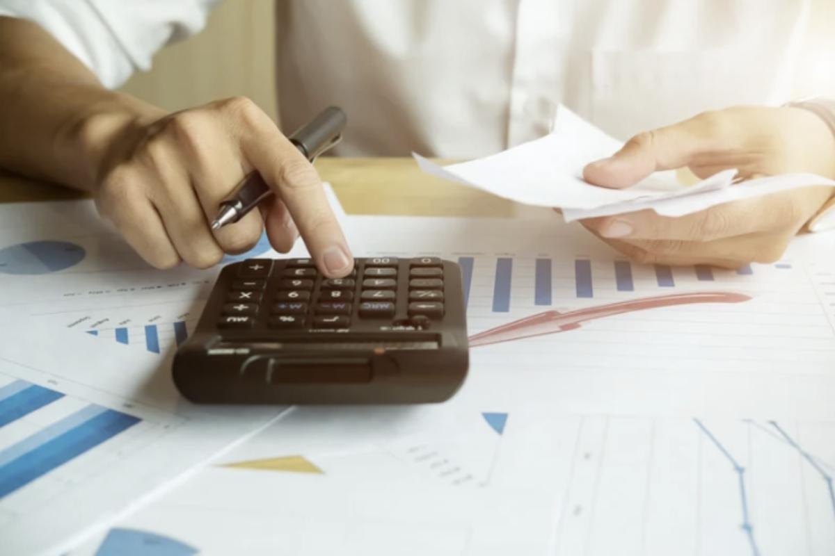 Le condizioni economiche di un contratto di luce e gas solitamente hanno una durata di 12 mesi. Tre mesi prima della scadenza