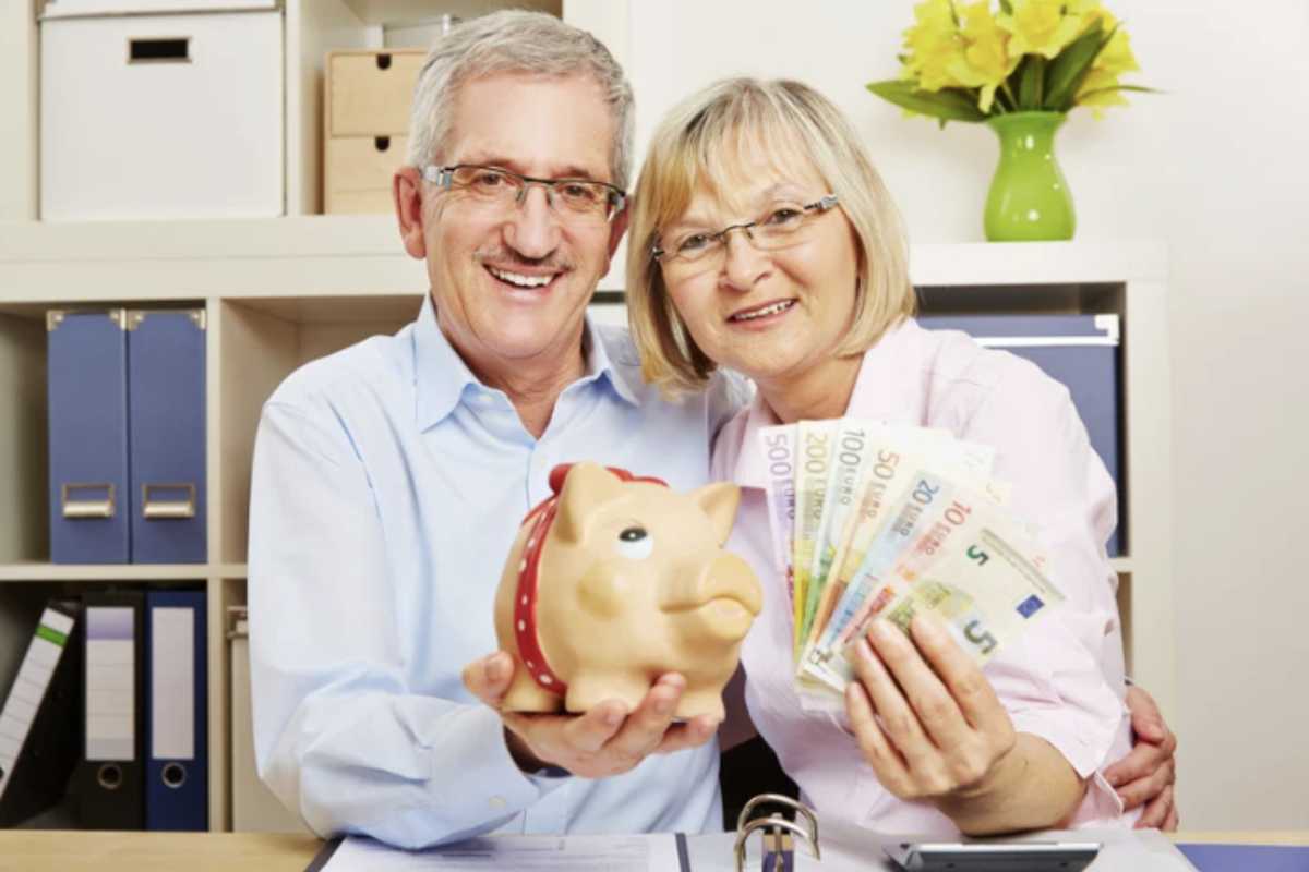 Le diverse tipologie di pensione comportano diritti e obblighi distinti. Per chi percepisce una pensione di vecchiaia