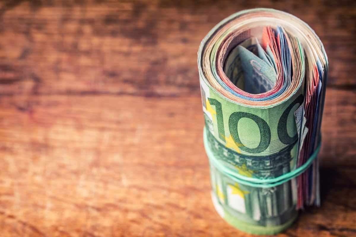 euro 1500 euro se hai questo isee grosso aiuto