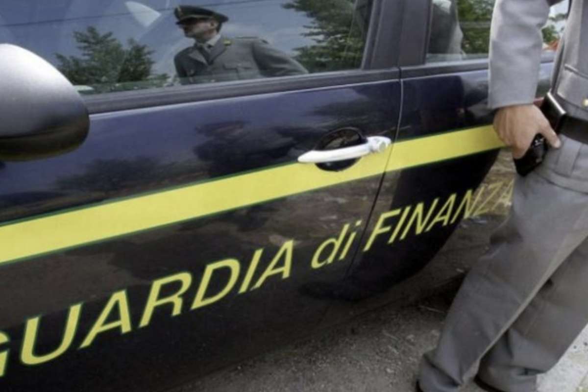 Arrestato il sindaco di Sorrento: "Colto in flagranza mentre intascava una mazzetta"