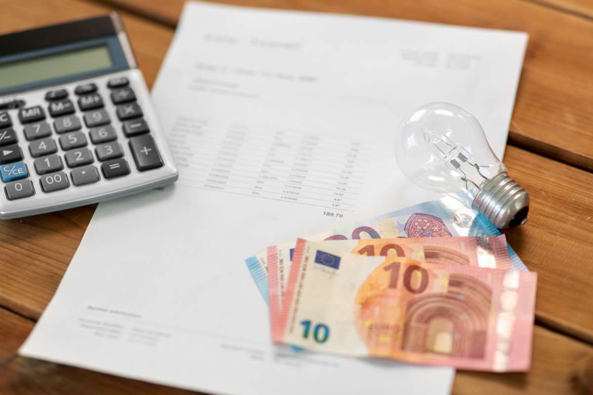Bollette luce euro