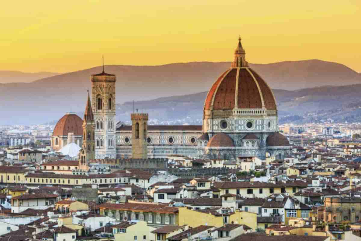 La posizione strategica nel cuore della Toscana e la dimensione contenuta del centro urbano permettono un'ottima vivibilità,