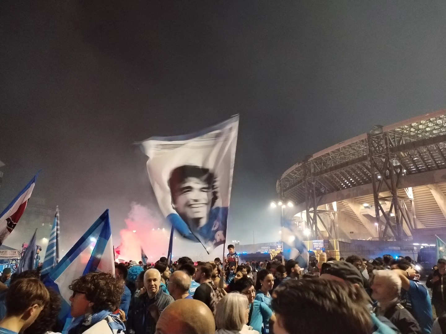 Festa scudetto Napoli, lunedì sfilata del bus con la squadra sul lungomare