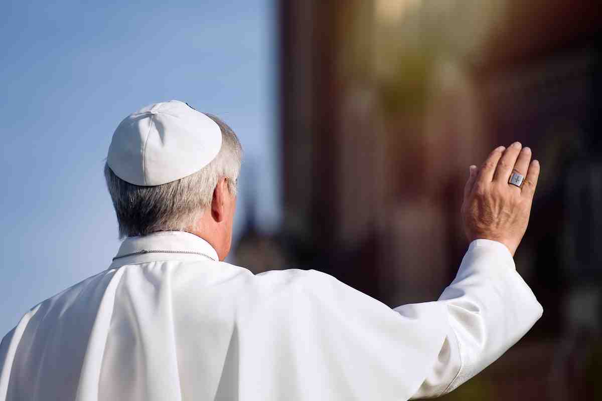 Qual è lo stipendio del Papa?