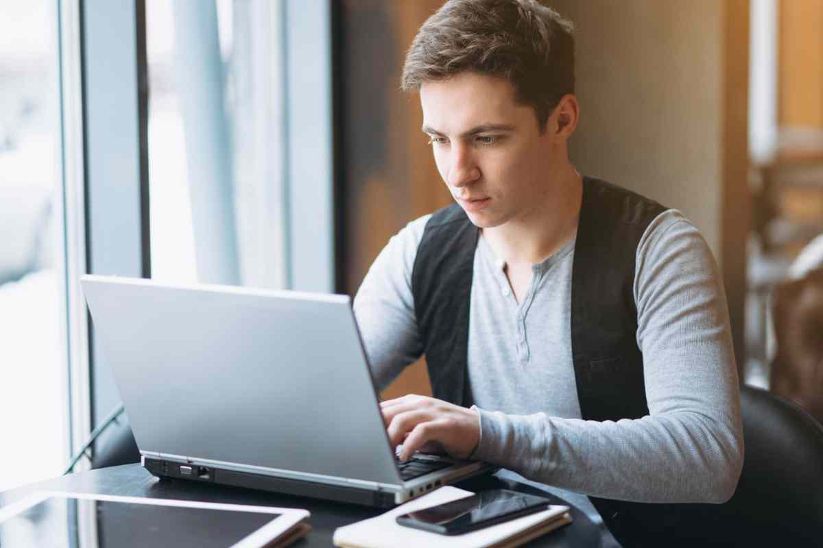 Bonus 2500 euro, partono le domande