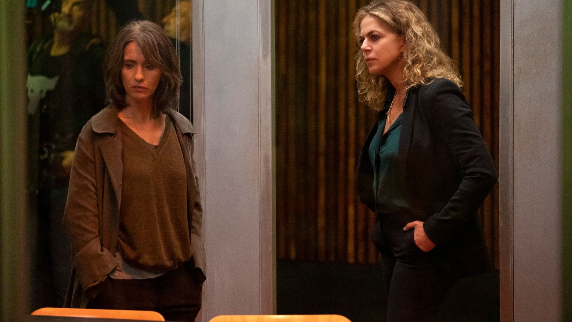 Su Netflix arriva Sara, la donna nell'ombra di de Giovanni