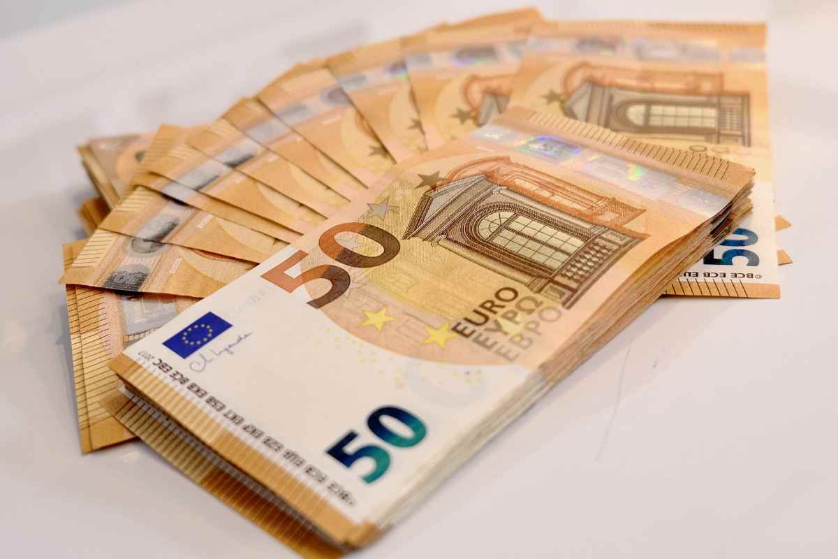 Ti pagano 2.000 euro all’anno se ti trasferisci in questo Comune: ecco i dettagli