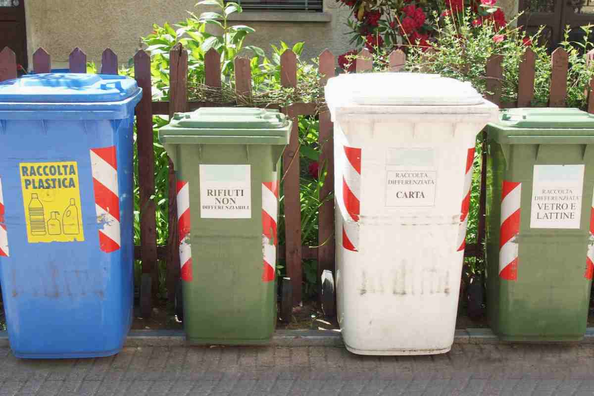 contenitori differenziata