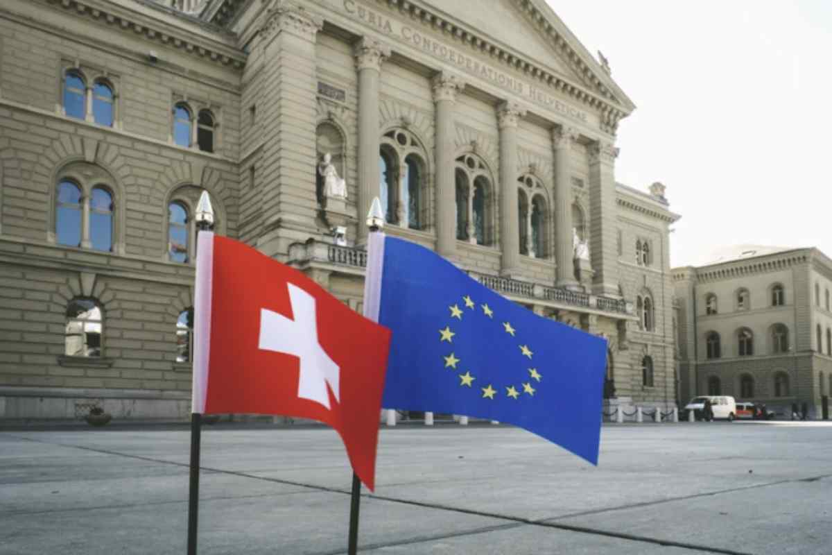 Secondo la società di analisi del mercato del lavoro X28 di Zurigo, alla fine del 2022 mancavano quasi 265.000 figure professionali.