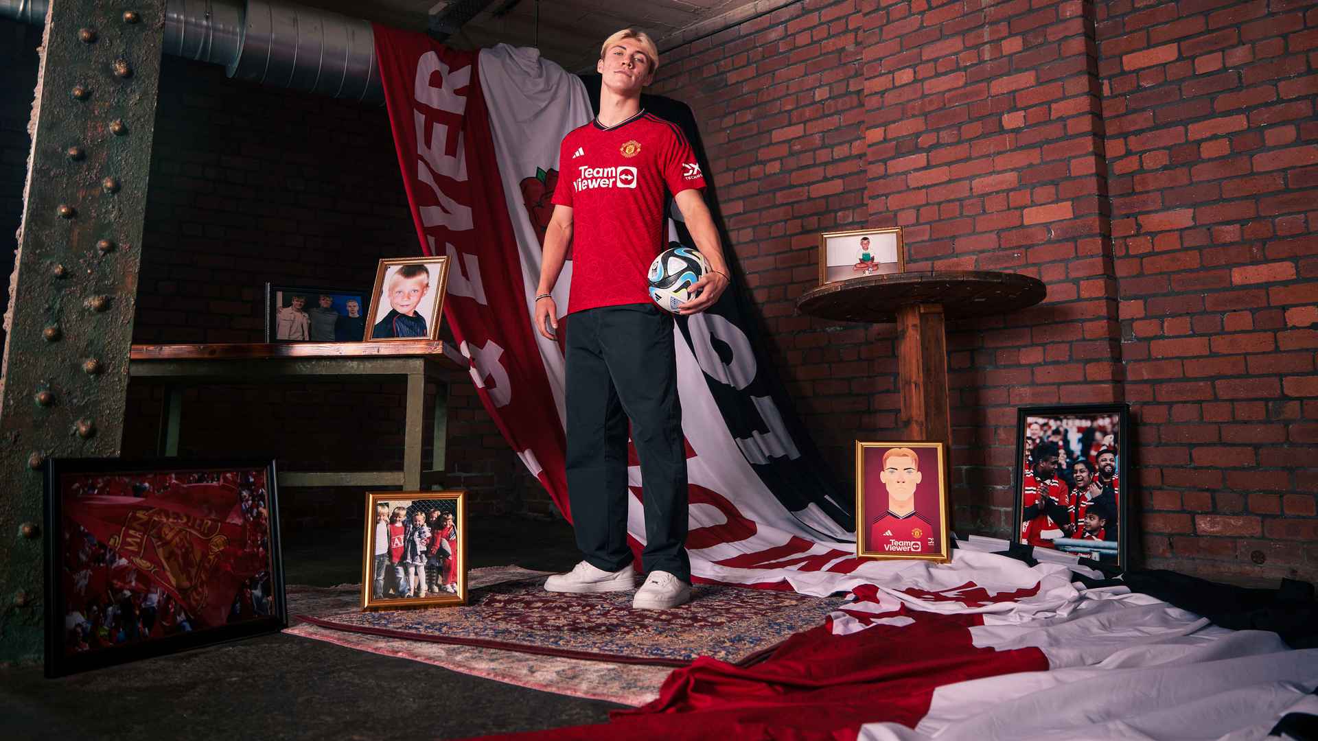 Napoli, sprint per Hojlund: Manna tratta con lo United, Conte aspetta il danese