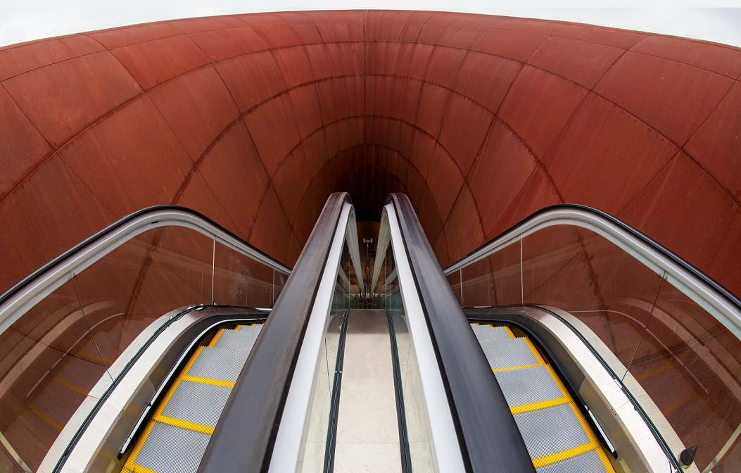 Webuild inaugura Evolutio: all’Ara Pacis una mostra immersiva sulle infrastrutture che hanno cambiato l’Italia