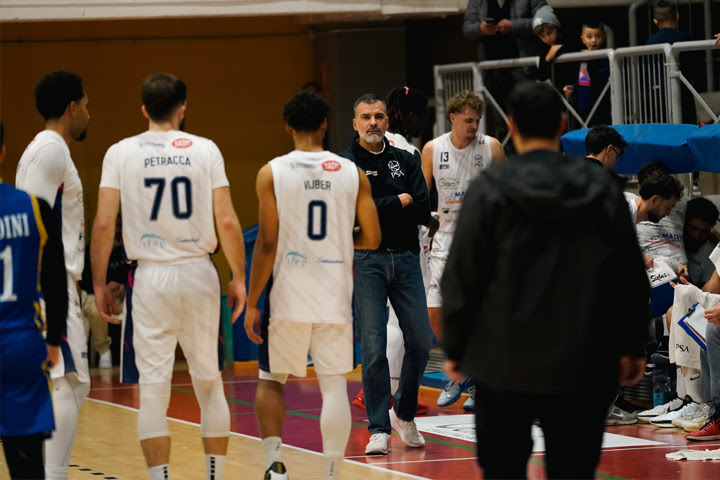 La Malvin crolla al PalaCaputo, il derby è di Nocera